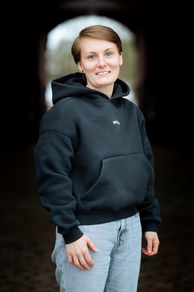 TZ8_8367 Jessica Frie Website